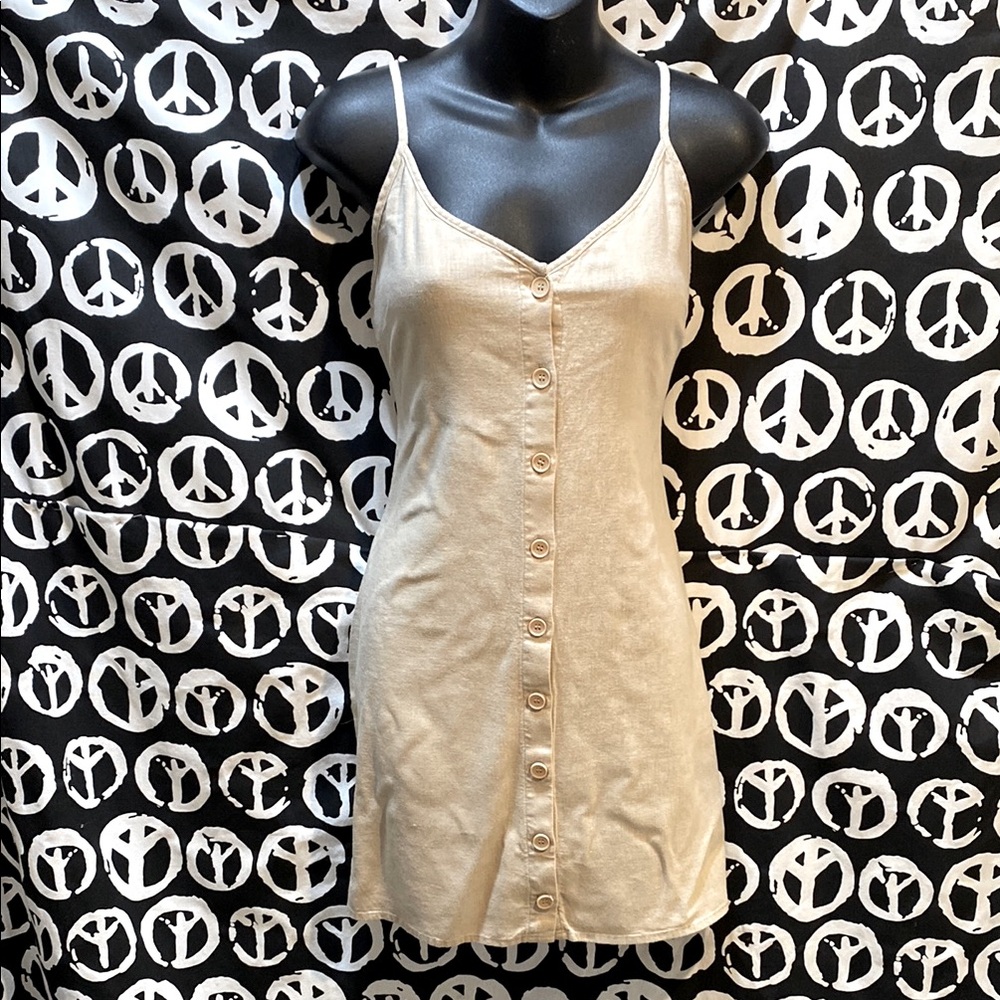 LINEN/RAYON Tan/Beige adjustable strap slip dress with a button-up SZ S